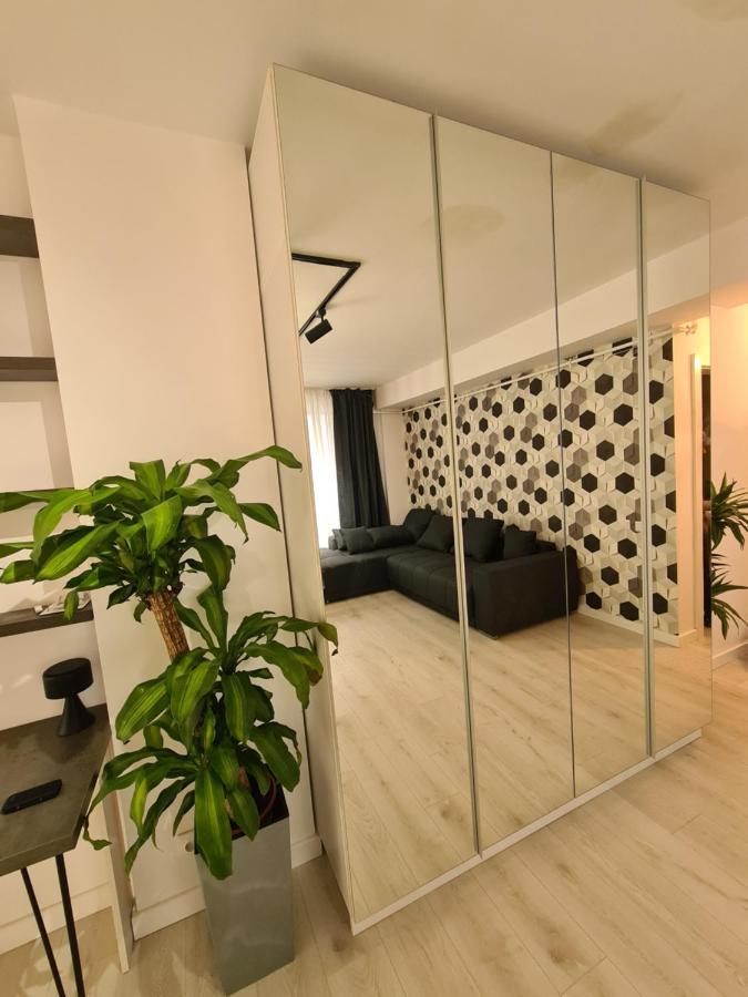 Studio 1 Camera Bucureşti Ngoại thất bức ảnh